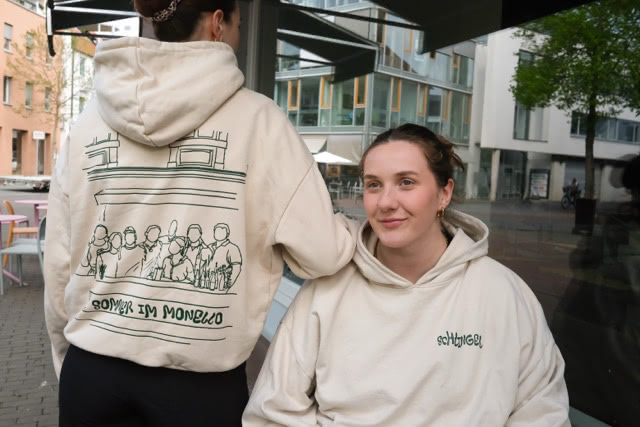 schlingel hoddie 2.jpeg